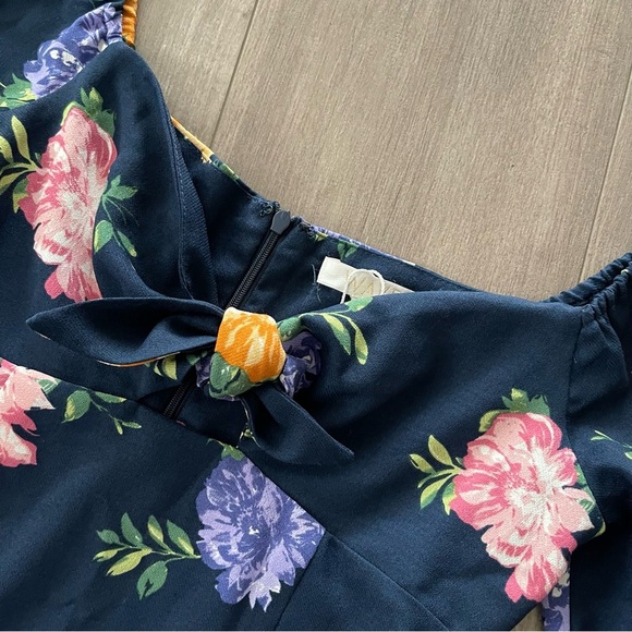New Revolve WAYF Floral Navy Tie Front Poof Sleeve Dress - Picture 4 of 7